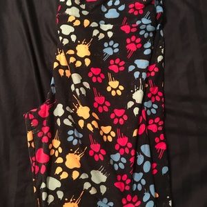 Lularoe TC paw print leggings